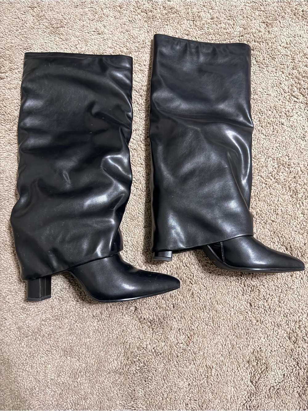 Women's Black Slouchy Knee-High Block Heel Boots